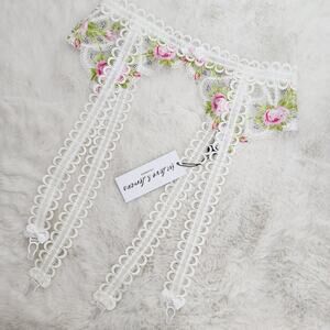 NEW For Love and Lemons VS Trellis White Pink Rose Lace Garter Belt XS Lingerie